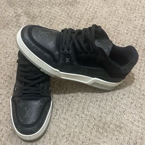 Louis Vuitton sneakers, brand new one wear